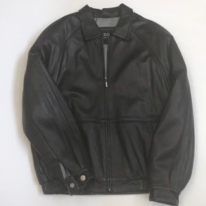 Men's Izod bomber leather jacket. Like new.